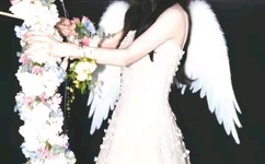 3个人同时玩一个人